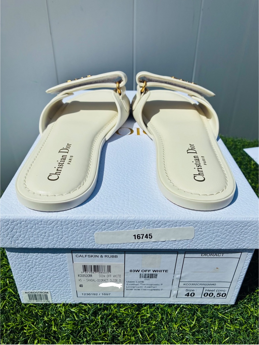 DIOR DIORACT OFF-WHITE LAMB LEATHER SLIDE FLAT SANDALS GOLD LOGO SZ 40 NEW - Picture 9 of 16